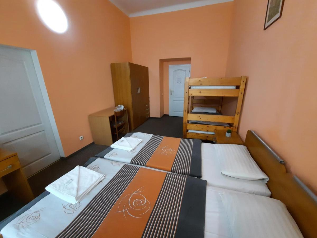 Pension City Center Прага Экстерьер фото