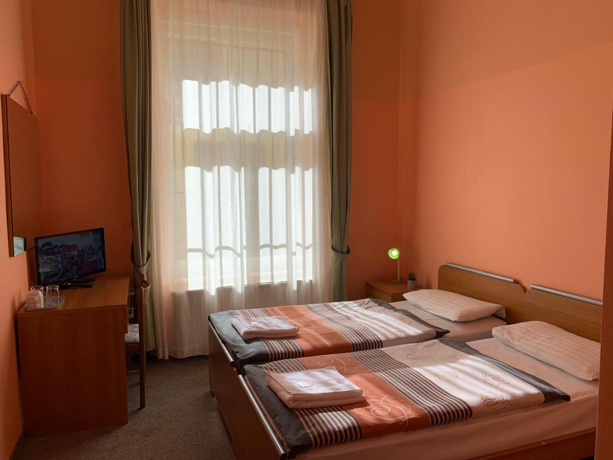Pension City Center Прага Экстерьер фото