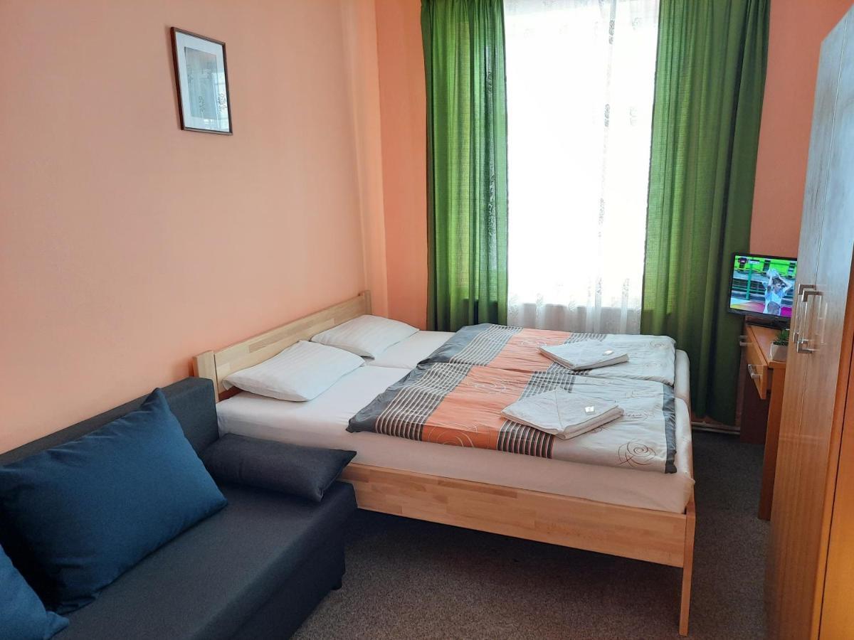 Pension City Center Прага Экстерьер фото