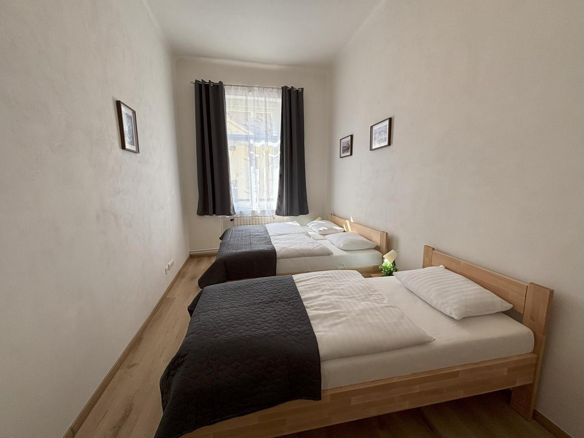 Pension City Center Прага Экстерьер фото