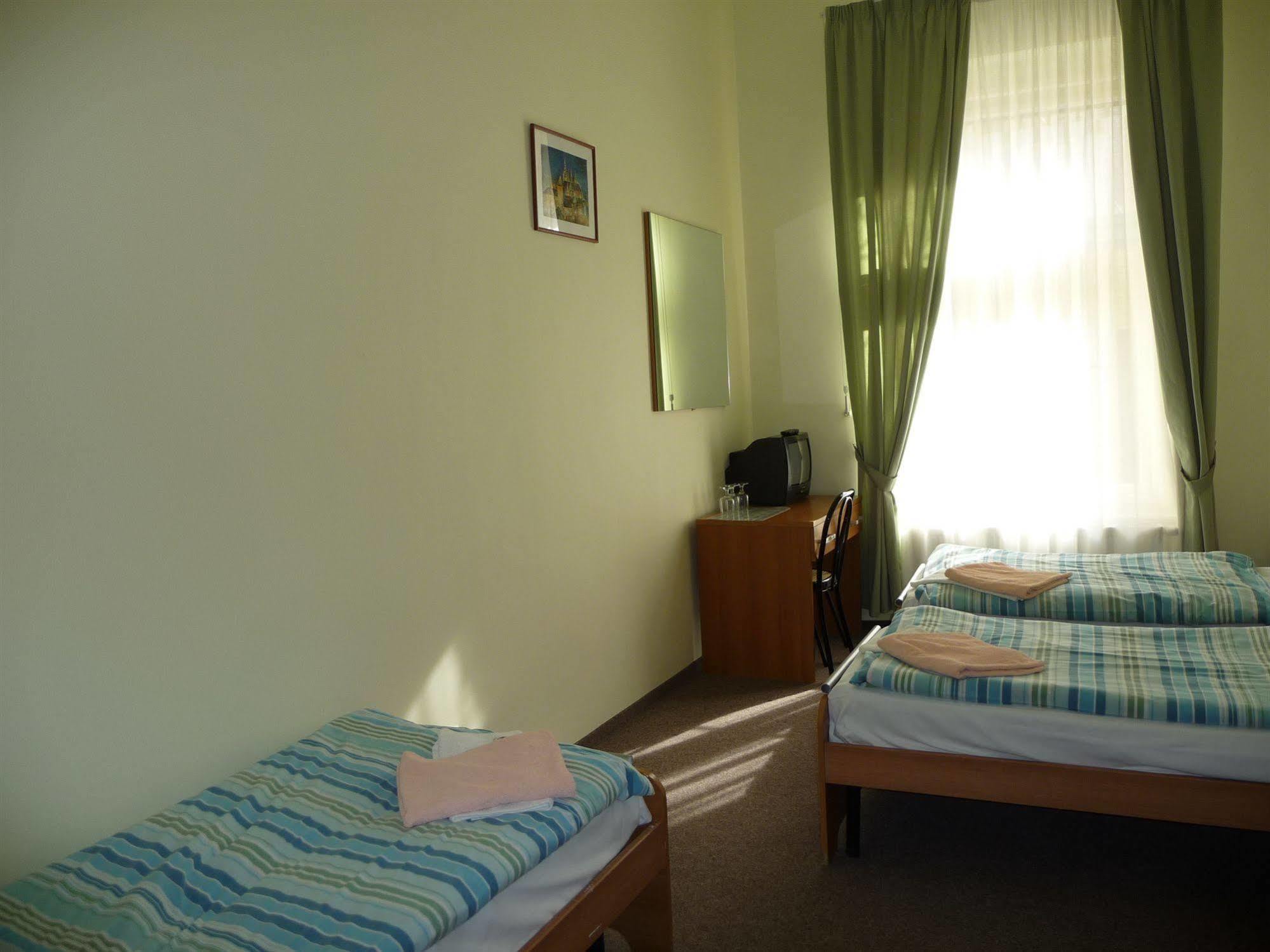 Pension City Center Прага Экстерьер фото